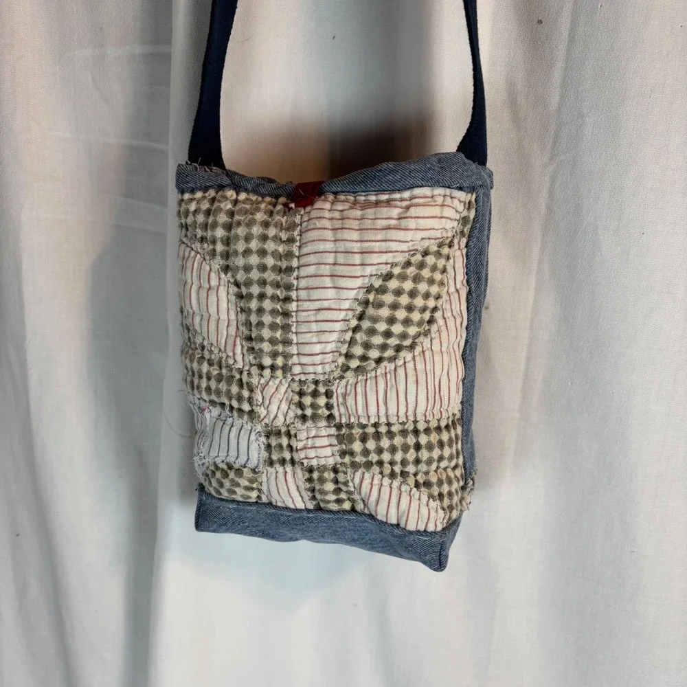 Handmade Quilted‎ Patchwork Denim Crossbody Bag Toile Lining Blue Tan Small